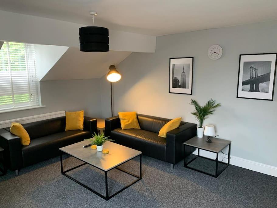 Fantastic Large 2 X Bedroom Flat, Free Parking Sale Exteriör bild
