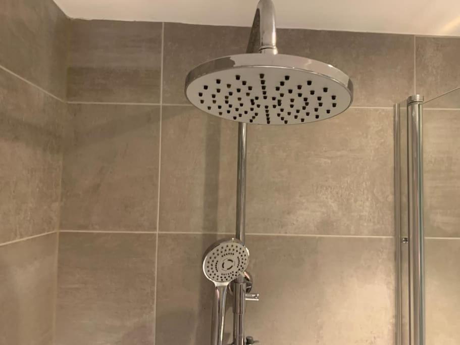 Fantastic Large 2 X Bedroom Flat, Free Parking Sale Exteriör bild