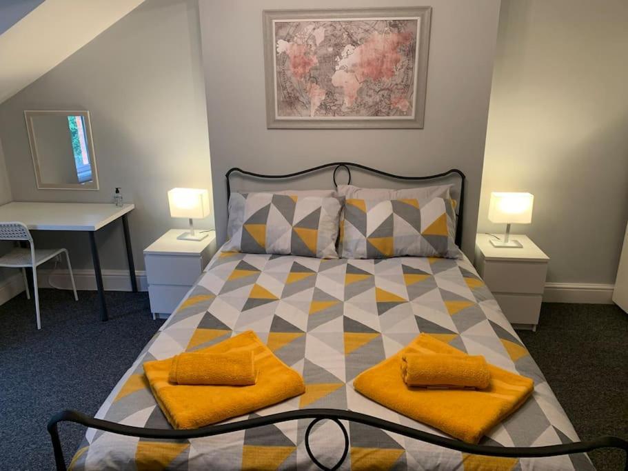 Fantastic Large 2 X Bedroom Flat, Free Parking Sale Exteriör bild