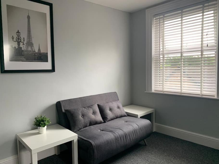 Fantastic Large 2 X Bedroom Flat, Free Parking Sale Exteriör bild